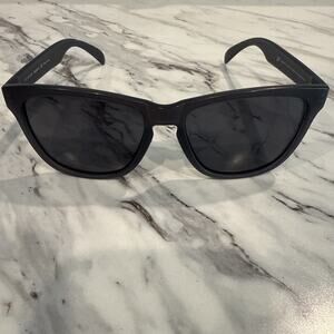 Sunski Headlands Gray Classic Full Rim Sunglasses Read